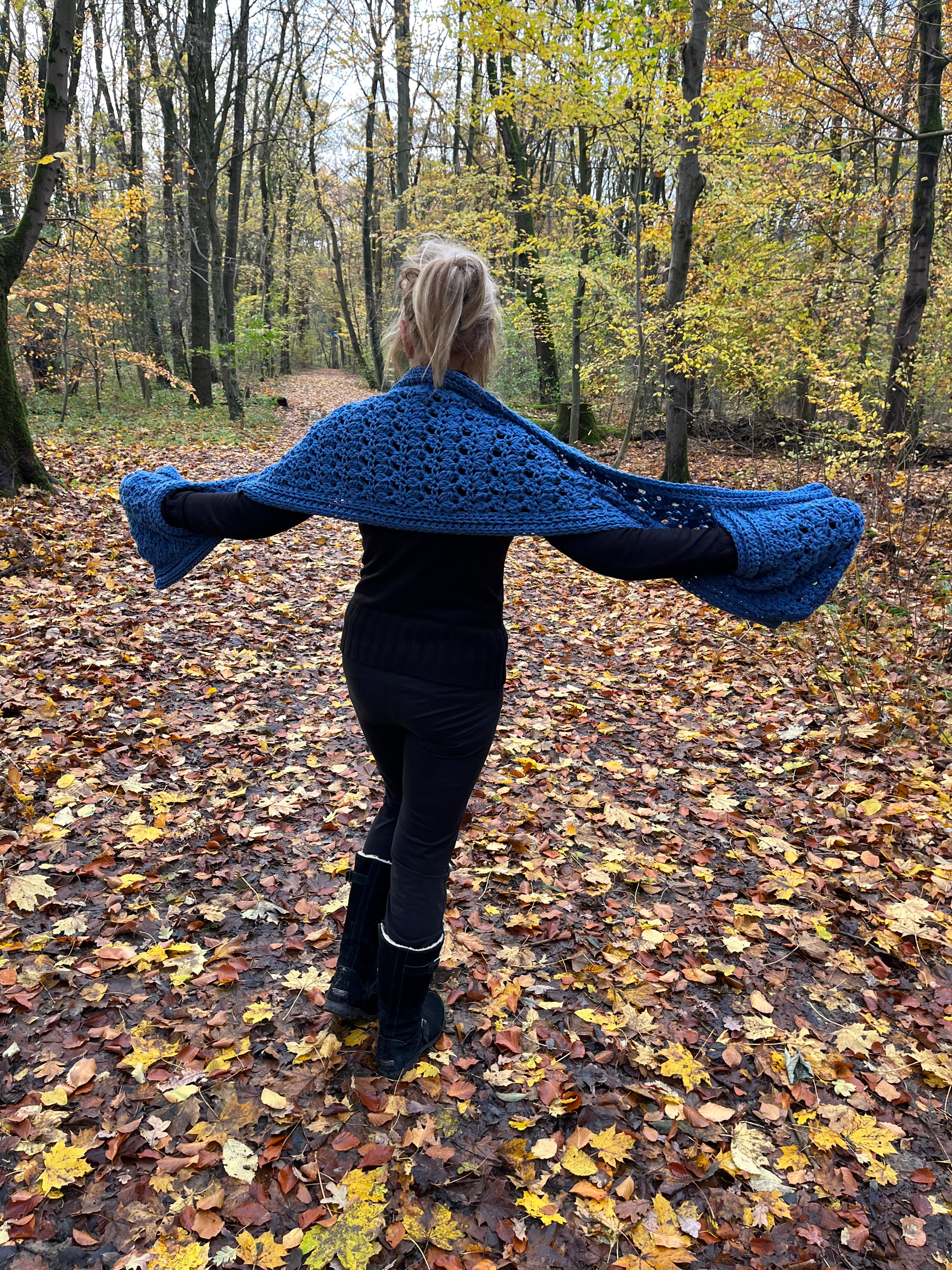 Eco Chique Pocket Shawl-Nederlands Haakpatroon