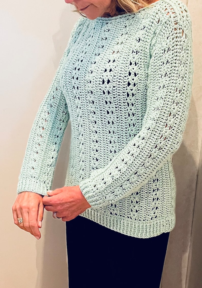 Lovely Crojennifer Sweater, Haakpatroon