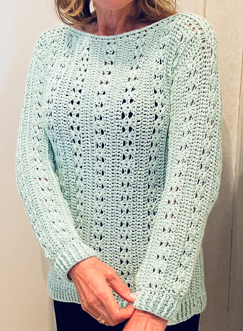 Lovely Crojennifer Sweater, Haakpatroon