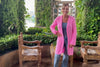 Video laden en afspelen in Galerij-viewer, &quot;In the Pink&quot; Vest - Haakpatroon - pdf
