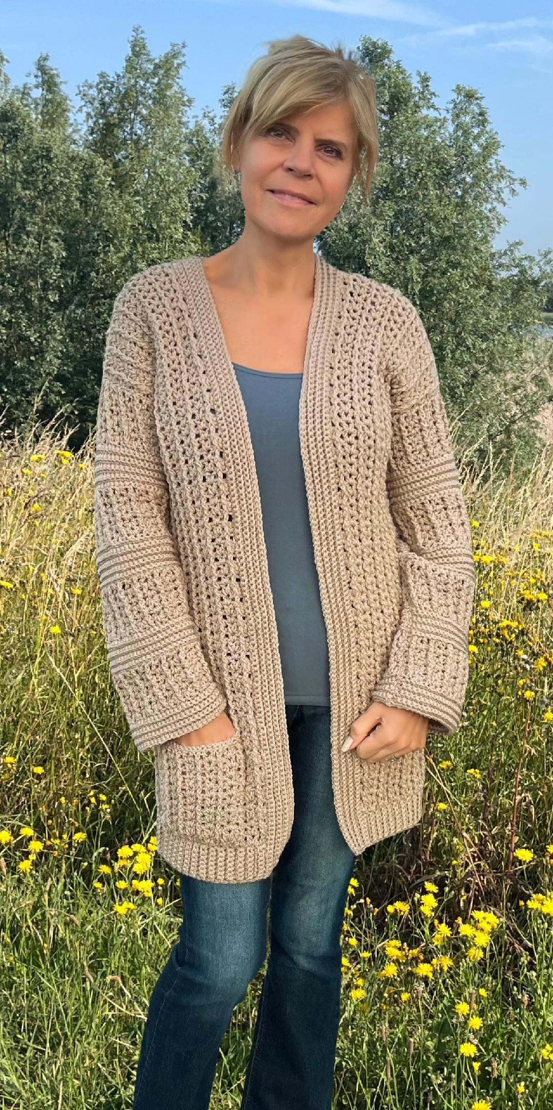 Cozy & Comfy - Trui en Vest - Nederlands Haakpatroon - digital Pdf.
