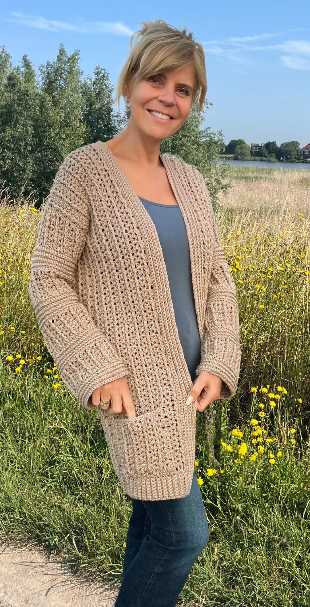 Cozy & Comfy - Trui en Vest - Nederlands Haakpatroon - digital Pdf.
